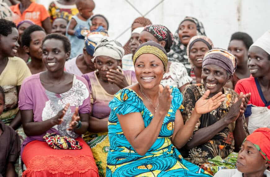 Améliorer le relèvement socio-économique et la participation politique des femmes et des jeunes femmes dans les contextes de consolidation de la paix